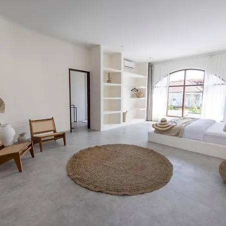 Beach Villas Canggu 300M From Echo Beach Exterior photo