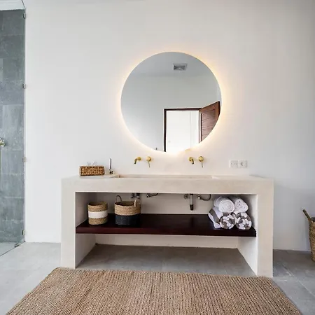 Beach Villas Canggu 300M From Echo Beach Exterior photo